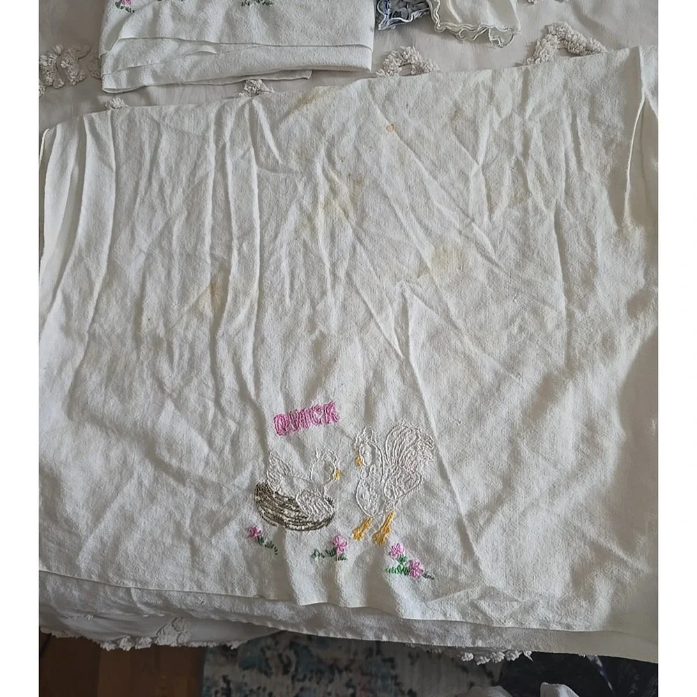 Lot‎ of Vtg Handmade Hand Stitched Crochet Floral Kitchen Hand Towels & Doilies
